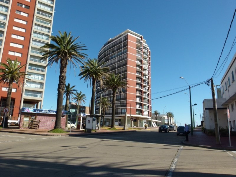 Departamento en venta y alquiler, zona del Puerto con espectaculares vistas.